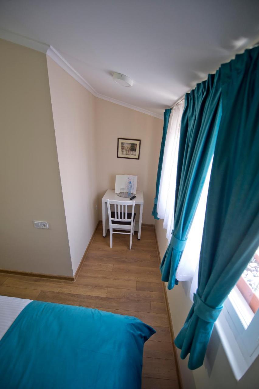 Emigrant Boutique Hotel Tbilisi Ngoại thất bức ảnh