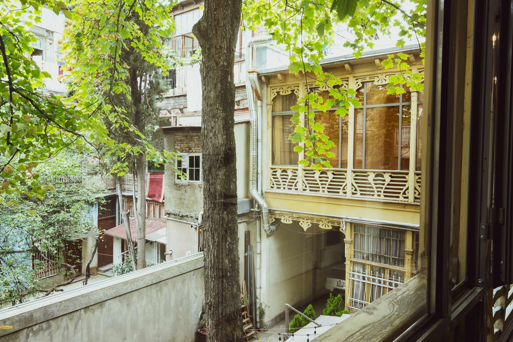 Emigrant Boutique Hotel Tbilisi Ngoại thất bức ảnh