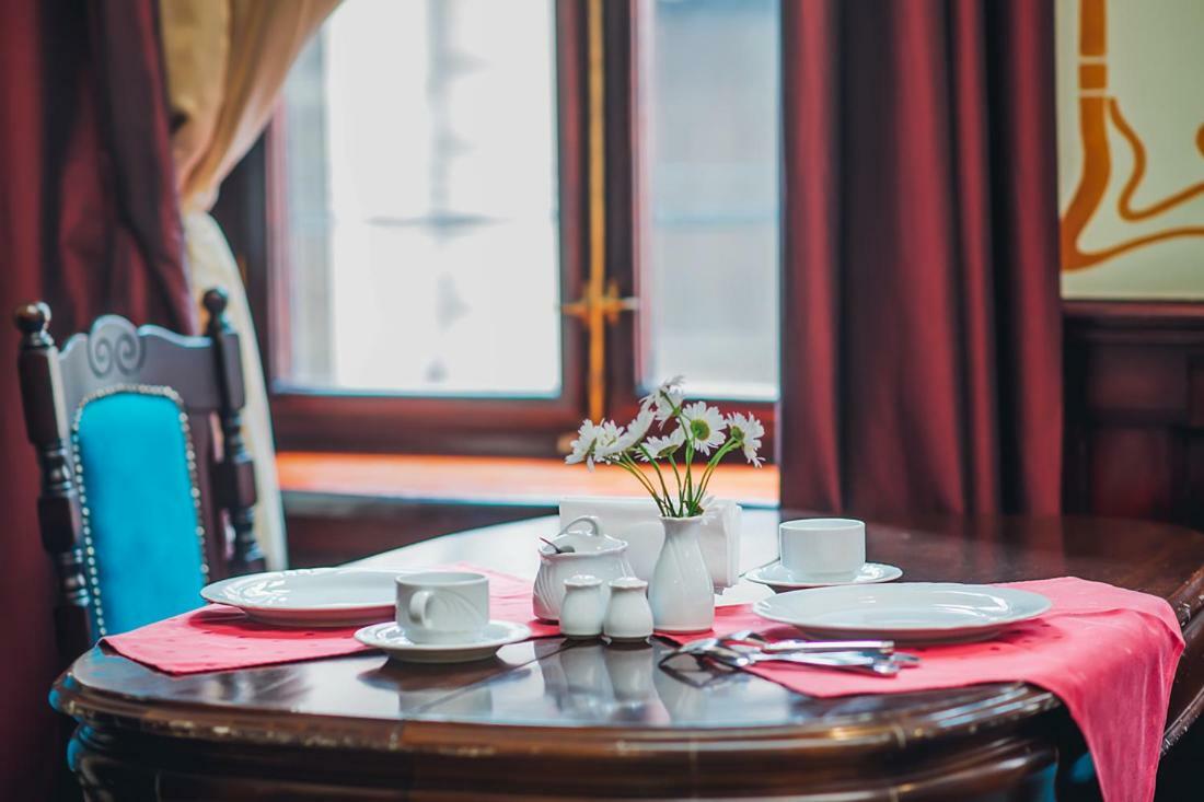 Emigrant Boutique Hotel Tbilisi Ngoại thất bức ảnh